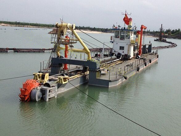 Brief introduction of chain bucket dredger